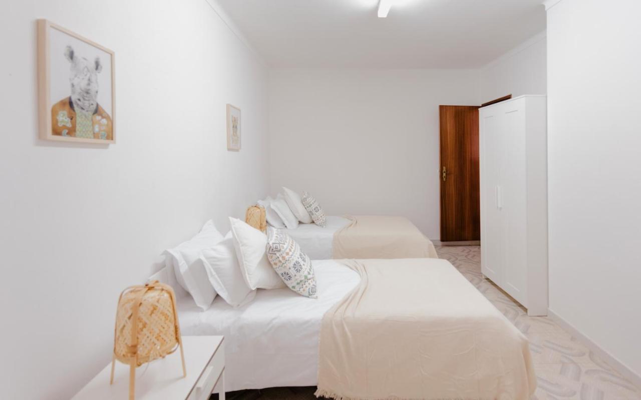 Апартаменти Zambujeira Do Mar 4-Bed House Perfect For Families & Friends Екстер'єр фото